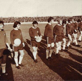 Australian line-up in 1972 lr